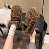 Fivela de cinto casaco de inverno retrô quente sapatos peludos antiderrapantes para mulheres, casaco de pelúcia com sola grossa novo estilo 2026 sapatos de algodão com forro de fleece