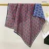 Pañuelo de Cuello Verde Menta Estilo Mambo Retro, Pañuelo Cuadrado con Ambiente de Principios de Primavera, Modelo Nuevo 2026, Accesorio de Bufanda de Alta Gama