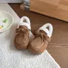 Estilo Invierno 2025 Nueva Moda Zapatos Peludos de Algodón Suave Antideslizantes para Niños y Niñas, Resistentes al Desgaste y Versátiles Zapatos de Algodón Birkenstock