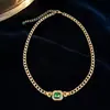 Conjunto Qingdao Vintage Elegante e Luxuoso com Strass e Pedra Verde, Joia Versátil de Design de Nicho de Luxo Leve para Mulheres