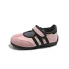 Zapatos Mary Jane de Cuero para Niñas 2026 Primavera Nuevos Zapatos Blancos Estilo Ballet Infantil Zapatos Deportivos Alemanes de Entrenamiento Planos de Suela Baja