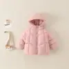 Jaqueta de Algodão com Capuz para Bebê Roupa Externa Meninas 2026 Inverno Novo Estilo Roupas de Inverno Roupas de Algodão Roupas Pão Cor Sólida Jaqueta de Algodão Quente