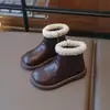 Botas de nieve para niña 2025 nuevo estilo de invierno Botas tipo Martin para niña Botas cortas con felpa para niño Botas cálidas para bebé de media pantorrilla