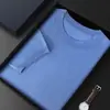 Camiseta de seda de manga corta, holgada y casual, para hombres de mediana edad, nueva de verano 2025, top fino de hombre con cuello redondo