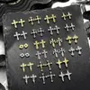 Acessórios de Unha Cruzados de Liga Estilo Punk Retrô Brilhantes Coração Gótico Strass para Unhas Acessórios Vestíveis 3D Atacado