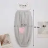 Mangas de Veludo com Manga Longa para Outono e Inverno para Adultos, Anti-Manchas, Mangas Protetoras Quentes com Letras Bordadas, Design Fofo de Morango para Mulheres