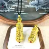 Pingente Cilíndrico Oco Esculpido Banhado a Ouro com Diamantes Incrustados e Pedras Preciosas Coloridas, Exquisito e Luxuoso