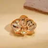 Broche de Flor Estilo Heavy Metal Europeo y Americano, Moda Transfronteriza, Broche Sencillo y Elegante, Accesorio Único y de Alta Gama para el Pecho para Mujeres