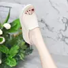 Nuevas sandalias de cuña de cuero suave genuino transfronterizas para mujer, sandalias de plataforma de verano para exteriores a la moda con suelas gruesas