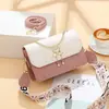 Bolso Cruzado de Hombro Único Acolchado con Corazón Bordado para Mujer, Bolso Pequeño Cuadrado de Cadena de Alto Nivel con Bloques de Color Color Cisne, Moda Versátil y Moderna