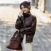 Chaqueta corta de cuero genuino Haining para mujer, nuevo estilo otoño 2026, corte holgado, adelgazante, con solapa, versátil, hecha de piel de oveja, adecuada para figuras petite