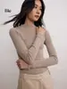 Camiseta básica de lana para mujer para otoño con ribete de encaje y mangas largas, cuello semi-alto, corte ajustado y diseño elegante