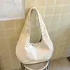 Bolso Cruzado de Hombro Único Casual Simple de Moda Sensación Relajada Retro Versátil Bolso de Axila Diseño de Remaches Cuero PU de Mano Bolso Dumpling