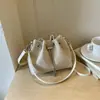 Bolso de Viaje Estilo Coreano para Mujer Nicho Mate Moda Tendencia Otoño 2025 Nuevo Llegado Gran Capacidad Elegante Bolso Cruzado Cubo