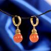 Pendientes de plata de ley S925 con cuentas redondas de ágata roja del sur bañadas en oro, con personalidad para mujer, a la moda, combinables con todo.