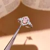 Anillo Abierto Sencillo Ovalado de Circonita Luz de Anillo Lujo Gama Alta Moda Exquisito Anillo para el Dedo Estilo de Corte Retro Joyería de Mano para Mujeres
