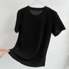 Camiseta Básica Versátil de Acetato Fresca e Elegante Estilo Ilha Plissada Fina Minimalista Gola Redonda Manga Curta Reta para Primavera e Verão