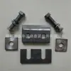 Fabricantes fornecem todos os tipos de placa de pressão para trilho fundido, calço em forma de cunha, placa de pressão de furo duplo, calço em forma de M, placa de pressão de acionamento