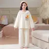 Pijama de Algodón Nube para Niñas Manga Larga Pantalón Largo Dibujos Animados Lindo Cardigan con Solapa Se Puede Usar Afuera Tallas Mediana y Grande Ropa de Casa para Niños Primavera y Otoño
