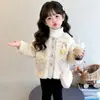 Chaqueta de Estilo Coco Chanel para Niñas Invierno 2026 Nueva Elegante Chaqueta Acolchada de Algodón de Lana de Cordero para Niños con Forro Polar Espesado Suéter de Piel Moderno