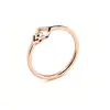 Estilo Coreano Nueva Moda Versátil Diseño Geométrico Anillo de Acero de Titanio para Mujer Moderno y Elegante Sin Decoloración Simple Chapado en Oro de 18K