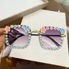 Gafas de Sol Cuadradas de Girasol 2025 Moda Letra Marco Cuadrado de Perla Gafas de Sol para Foto de Fiesta de Cumpleaños para Hombres y Mujeres