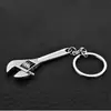 Llavero de llave inglesa ajustable de simulación herramientas creativas artículo pequeño actividades de regalo dar llavero colgante venta al por mayor