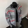 Cardigã de tricô listrado color-block estilo retrô americano, unissex, para outono e inverno, com design preppy, casual e de caimento solto