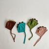 Gorro de primavera y otoño para niños, gorro con protección para las orejas, gorro de bebé con diseño de dinosaurio, bonito gorro de bebé con cordones y viento.