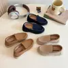 Tenis Retro de Estilo Británico para Niños Casuales Slip-On Zapatos Beanie para Niños Primavera y Otoño Nuevo Zapatos para Niños Pequeños y Medianos al Por Mayor