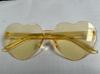 Gafas de sol sin montura en forma de corazón de color gelatina, Gafas de una sola pieza en forma de corazón, Colores deslumbrantes, Estilo transfronterizo