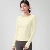 Camada Base Esportiva de Tricô Seamless Peça Única Manga Longa Gola Redonda Slim Fit Abertura para Polegar Elástica Respirável para Fitness Yoga Treinamento