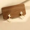Nuevos Pendientes Pequeños Exquisitos con Incrustaciones de Diamantes de Espiga de Trigo Europeos y Americanos Elegantes Chapados en Oro de Dos Tonos Clip para Oreja Perforada Pendientes para Mujer