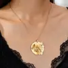 Nuevo Collar Creativo Redondo de Mariposa Feifei Europeo y Americano Transfronterizo Sencillo Versátil Collar con Colgante Romántico Retro