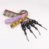 Correa para Teléfono con Hebilla Giratoria Desmontable Tres en Uno, Hebilla de Remache Jacquard, Patrón Étnico Jacquard de 2 cm