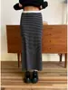 Falda Larga de Punto A-Line de Cintura Alta Rayada Negra para Mujer Otoño e Invierno 2025 Estilo Nuevo Engrosado Falda Larga Casual