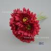 Simulación de gerberas atadas a mano con flores, mesa de sala de estar, mesa de postres, diseño de corona, decoración de escena de centro comercial