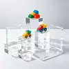 Suporte de exibição de joias e figuras, base quadrada de acrílico transparente, cubo de cristal sólido, caixa surpresa, feito sob medida de acordo com o seu design