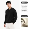 Ropa de otoño e invierno para hombre: un suéter clásico estilo "old money" con cuello Henley y tejido gofrado, una capa interior de manga larga y un top casual de punto para hombre