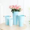 Barril de Flores de Madera Azul Claro Decoración del Hogar Flores para Regar Barril de Flores de Hierro Floristería Flores de Despertar de Agua Profunda Barril de Flores de Hierro