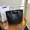 Bolso de mano retro transfronterizo de gran capacidad, bolso de hombro o axila simple y versátil, nuevo bolso de mano de moda europeo y americano para mujer