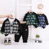 Ropa de Otoño para Bebé 2025 Primavera y Otoño Nuevo Estilo Chaqueta Cárdigan Rombo Elegante para Niño Set de Tres Piezas Ropa de Otoño para Niños