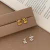 Aretes de Grano de Uva Dorados Arena con Lazo para Mujer, Plata, Sencillos, Lujo Ligero, Pequeños, de Gama Alta, Versátiles, Venta al por Mayor
