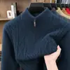Suéter de punto casual de negocios para hombre de invierno, cuello alto, media cremallera, tejido de color liso, suéter de punto grueso para hombres de mediana edad