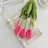 Bouquet Artificial de Tulipa com Toque de Mão de PE Mais Vendido no Exterior Ornamentos de Flores Artificiais para Sala de Estar Mesa de Jantar Arranjos Florais Decorativos