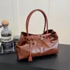 Bolsa Retro Grande Capacidade Comércio Exterior Nova Moda Feminina Nicho Bolsa Tote para o Dia a Dia Simples Super Popular Bolsa de Ombro Único sob o Braço