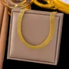 2024 Nuevo Verano Estilo Ins Joyería Colgante de Trébol Diseño de Nicho Cadena de Acero de Titanio de Gama Alta No se Desvanece