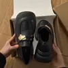 Mocasines de moda con hebilla metálica, Zapatos de cuero estilo británico de suela gruesa para mujer, Nuevos zapatos Mary Jane versátiles de Primavera 2026
