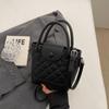 Bolsa Quadrada Pequena Portátil da Moda Estilo Coreano Feminina Outono 2024 Nova Bolsa de Ombro Único Romboidal Elegante Bolsa Transversal da Moda Bolsa Feminina