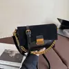 Bolso de Mano Vintage de Cadena Simple para Mujer, Nuevo Modelo 2026, Bolso Cuadrado Pequeño de Alta Gama, Bolso Cruzado Versátil para Teléfono